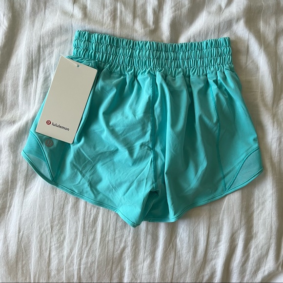 Lululemon hotty hot shorts HR high rise 2.5” inseam electric turquoise - Picture 4 of 15
